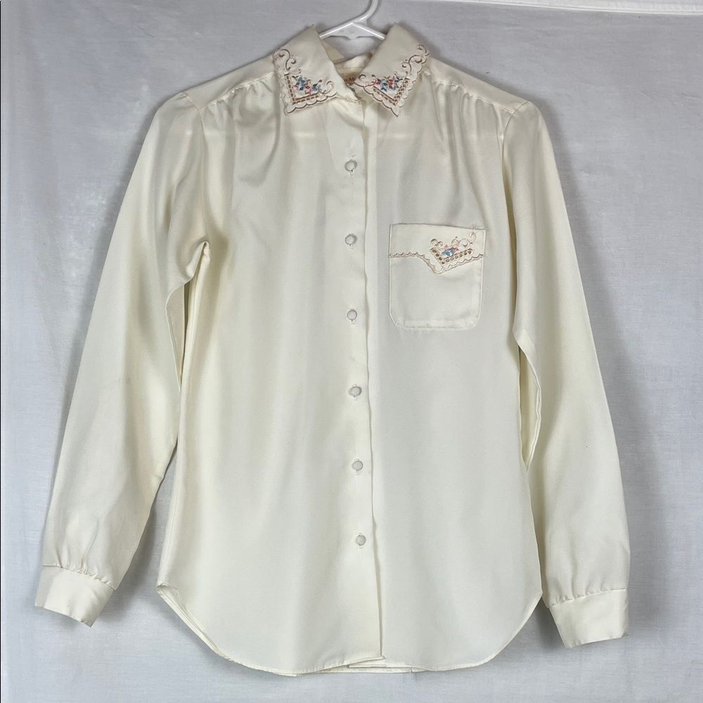 Vintage 1950 Laura Mae Cream Blouse with Embroidered Flowers